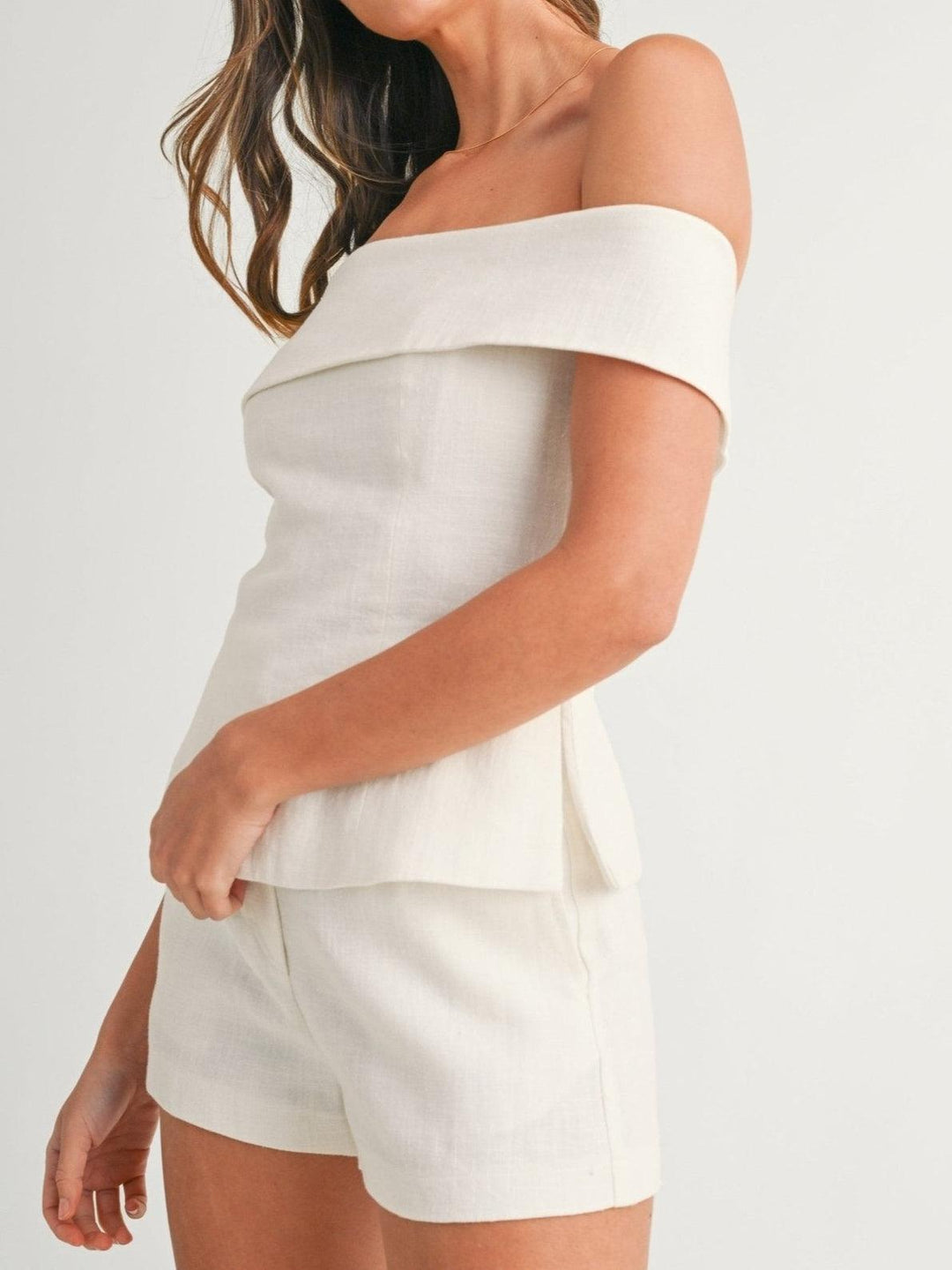 Women's Off Shoulder Two Piece Set with High Waist Shorts