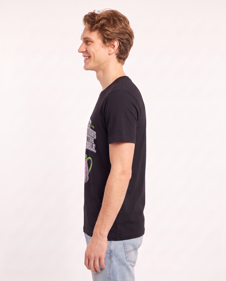 My best conversations happen at the kitchen table. - Men's Black T-Shirt product image 3