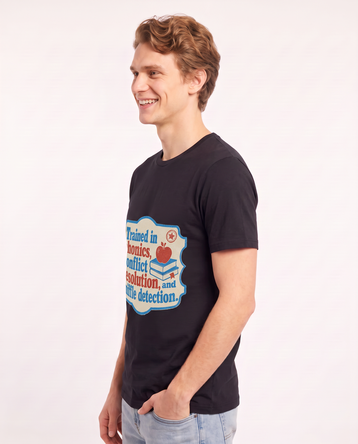 Teacher Gift Men's Black T-Shirt - Trained in phonics, conflict product image 2