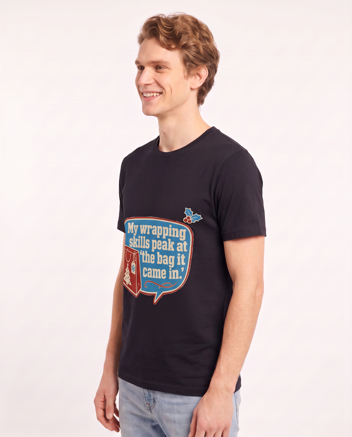 Christmas Men's Black T-Shirt - My wrapping skills peak at 'the bag it product image 2